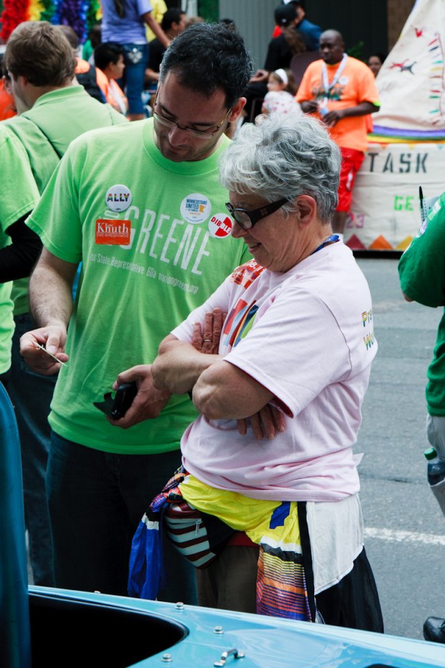 Rep. Phyllis Kahn talks with Brian Shekleton.